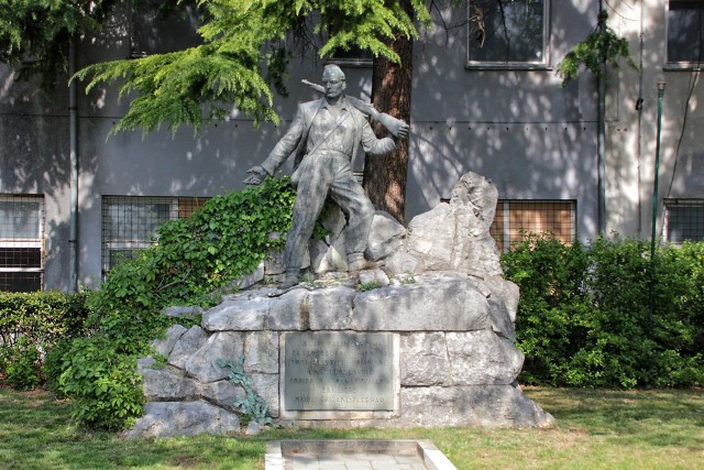 Partizanski spomenik v grižanah