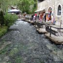Travnik, slikovito mesto ob reki Lašvi, na pobočju planine Vlašić...