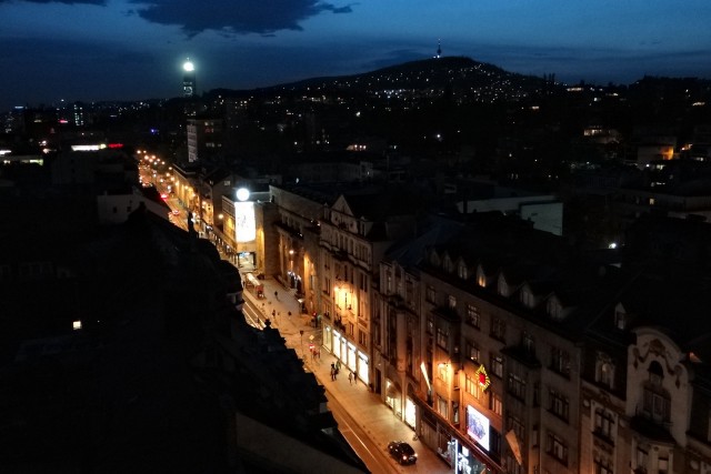 Nočni pogled z 9. nadstropja na Sarajevo...